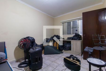 Quarto 1 de casa para alugar com 2 quartos, 250m² em Jardim Belem, São Paulo
