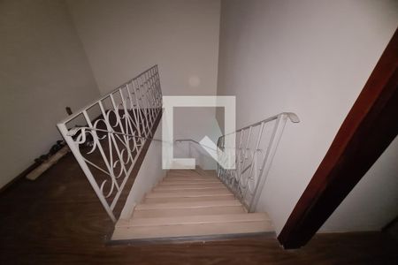 Escada de casa à venda com 3 quartos, 232m² em Vila Formosa, São Paulo