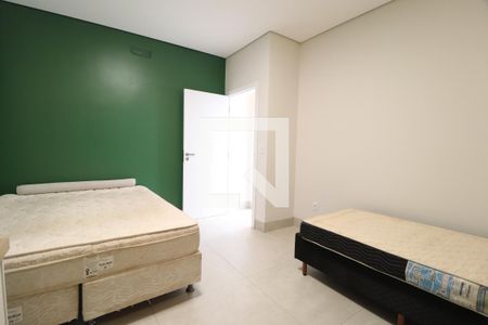 Quarto 1 de casa de condomínio para alugar com 4 quartos, 270m² em Granja Marileusa, Uberlândia