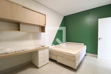 Quarto 1 de casa de condomínio para alugar com 4 quartos, 270m² em Granja Marileusa, Uberlândia