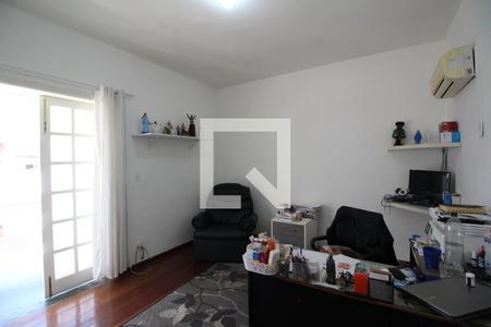 Quarto 1 de casa de condomínio à venda com 3 quartos, 600m² em Taquara, Rio de Janeiro