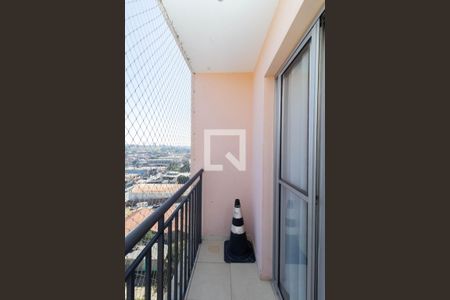 Sacada de apartamento à venda com 2 quartos, 52m² em Vila Carmosina, São Paulo