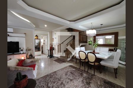 Sala de casa de condomínio à venda com 5 quartos, 250m² em Vargem Grande, Rio de Janeiro