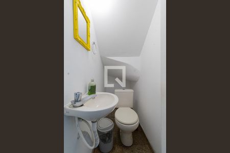 Lavabo de casa para alugar com 2 quartos, 108m² em Vila Ré, São Paulo