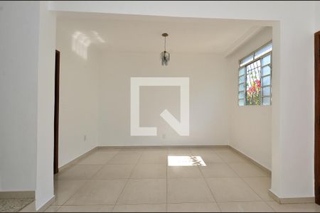 Sala de casa de condomínio à venda com 3 quartos, 70m² em Palmares, Belo Horizonte