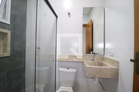 Banheiro Quarto 1 suíte de casa à venda com 3 quartos, 140m² em Vila Camilópolis, Santo André