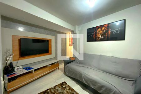 Sala Sótão de casa à venda com 5 quartos, 300m² em Pompéia, Belo Horizonte