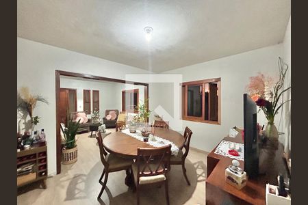 Sala de casa à venda com 4 quartos, 90m² em Feitoria, São Leopoldo