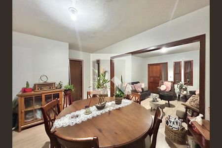 Sala de casa à venda com 4 quartos, 90m² em Feitoria, São Leopoldo