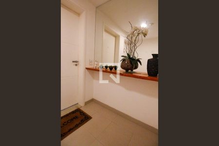 Entrada de apartamento à venda com 2 quartos, 79m² em Vila Andrade, São Paulo