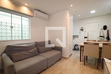 Sala de apartamento à venda com 2 quartos, 110m² em Vila Camilópolis, Santo André