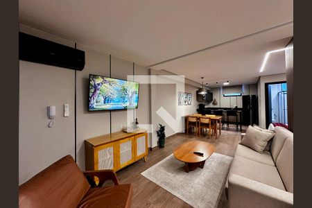 Sala de apartamento à venda com 1 quarto, 50m² em Santo Amaro, São Paulo
