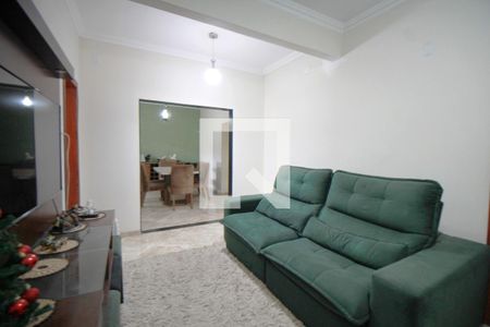 Sala de casa à venda com 6 quartos, 116m² em Alvorada, Contagem