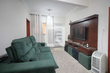 Sala de casa à venda com 6 quartos, 116m² em Alvorada, Contagem