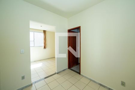 SALA de apartamento para alugar com 2 quartos, 71m² em Buritis, Belo Horizonte