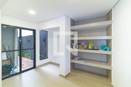 Suíte 1 de casa à venda com 3 quartos, 180m² em Vila Ema, São Paulo