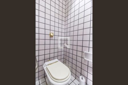 Lavabo de casa de condomínio à venda com 3 quartos, 250m² em Residencial Tres (alphaville), Santana de Parnaíba