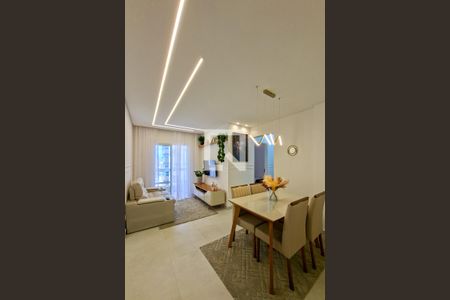 Sala de apartamento para alugar com 2 quartos, 67m² em Canto do Forte, Praia Grande