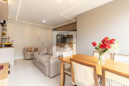 Sala de apartamento para alugar com 2 quartos, 54m² em Vila Nair, São Paulo