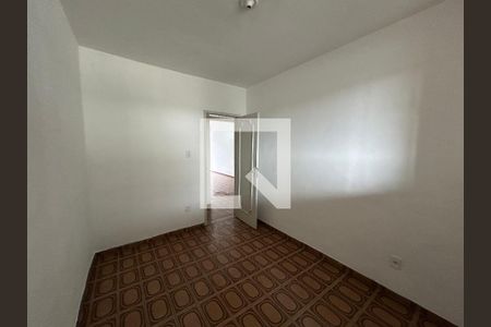 Quarto 1 de apartamento para alugar com 2 quartos, 65m² em Vila Valqueire, Rio de Janeiro