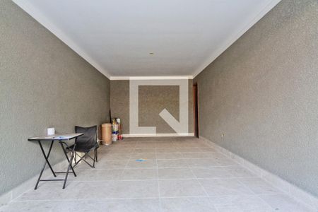 Garagem de casa à venda com 3 quartos, 150m² em São Domingos, São Paulo