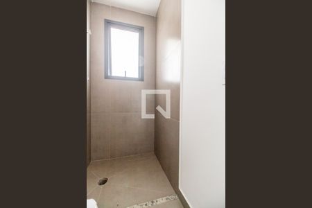 Banheiro da Suíte de apartamento à venda com 2 quartos, 64m² em Centro Comercial Jubran, Barueri