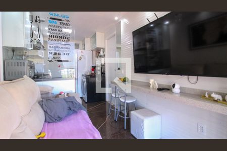 Sala/Cozinha de apartamento à venda com 1 quarto, 41m² em Vila Tolstoi, São Paulo