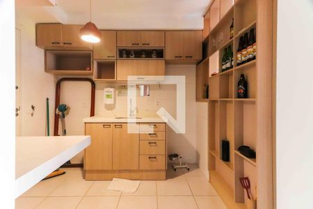 Cozinha de apartamento para alugar com 1 quarto, 31m² em Ferreira, São Paulo