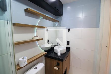 Banheiro do Quarto 1 de apartamento para alugar com 1 quarto, 31m² em Ferreira, São Paulo