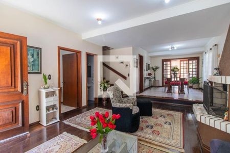 Sala de casa à venda com 4 quartos, 258m² em Espírito Santo, Porto Alegre