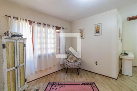 Sala 2 de casa à venda com 4 quartos, 258m² em Espírito Santo, Porto Alegre