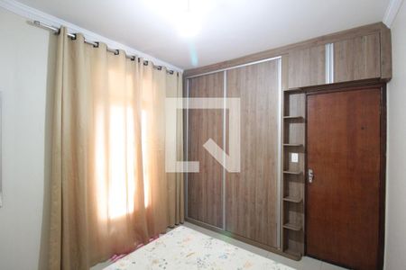 Quarto 1 de apartamento à venda com 2 quartos, 82m² em Heliópolis, Belo Horizonte