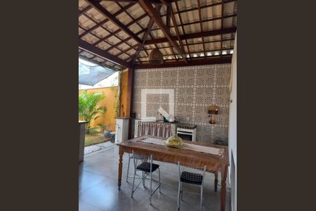 Casa à venda com 115m², 3 quartos e 2 vagasVaranda