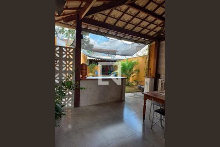 Casa à venda com 115m², 3 quartos e 2 vagasJardim
