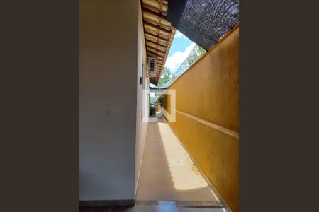 Casa à venda com 115m², 3 quartos e 2 vagasCorredor