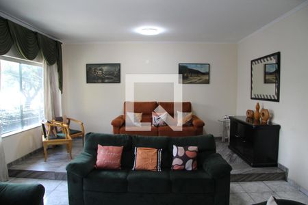 Sala de casa à venda com 5 quartos, 585m² em Vila Rosalia, Guarulhos