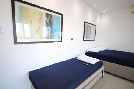 Sala/Quarto de apartamento para alugar com 1 quarto, 46m² em Canto do Forte, Praia Grande
