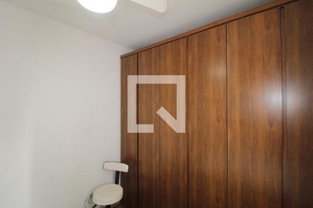 Quarto 1 de apartamento para alugar com 2 quartos, 43m² em Trevo, Belo Horizonte