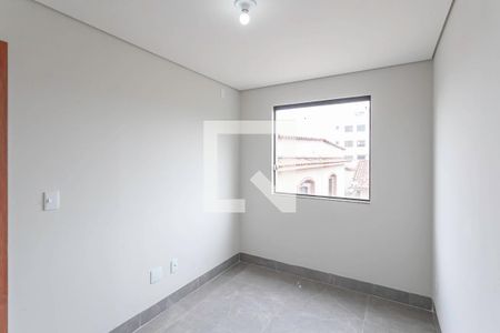 Quarto 1 de apartamento para alugar com 3 quartos, 135m² em Planalto, Belo Horizonte