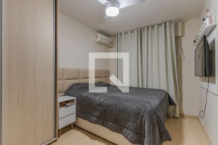 Quarto 1 de apartamento à venda com 2 quartos, 80m² em Sarandi, Porto Alegre