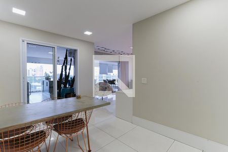 Sala de jantar de apartamento à venda com 3 quartos, 220m² em Santa Teresinha, São Paulo