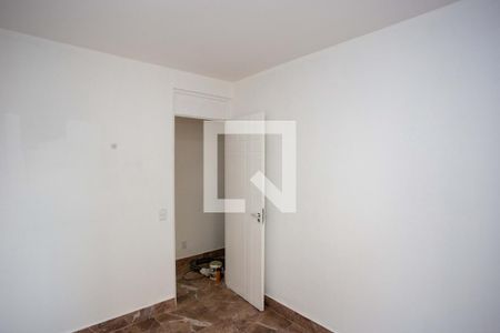 Quarto 1 de apartamento à venda com 2 quartos, 50m² em Jardim Arco-iris, Diadema
