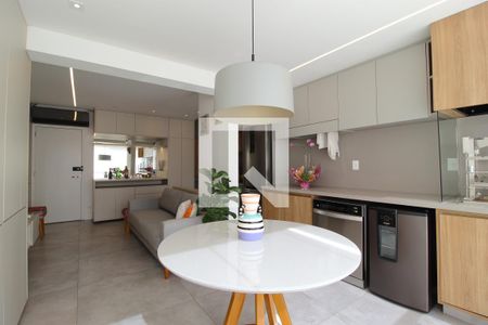 Sala/Cozinha de apartamento para alugar com 1 quarto, 46m² em Moema, São Paulo