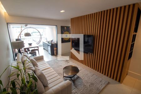 Sala de apartamento à venda com 2 quartos, 106m² em Vila Cordeiro, São Paulo