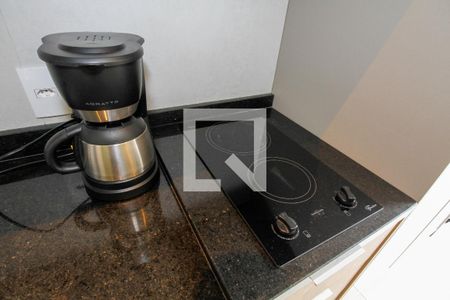 Cooktop e Cafeteira Elétrica de apartamento à venda com 1 quarto, 27m² em Pinheiros, São Paulo