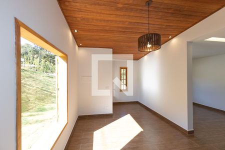 Sala 2 de casa de condomínio à venda com 2 quartos, 126m² em Arvoredo, Nova Lima