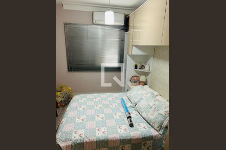 Foto 15 de casa à venda com 3 quartos, 95m² em Vila Bertioga, São Paulo