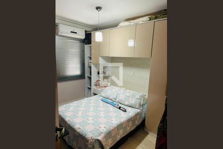 Foto 05 de casa à venda com 3 quartos, 95m² em Vila Bertioga, São Paulo