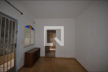 Quarto de casa para alugar com 1 quarto, 50m² em Campo Grande, Rio de Janeiro