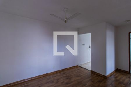 Sala de apartamento para alugar com 2 quartos, 47m² em Jardim Isis, Cotia